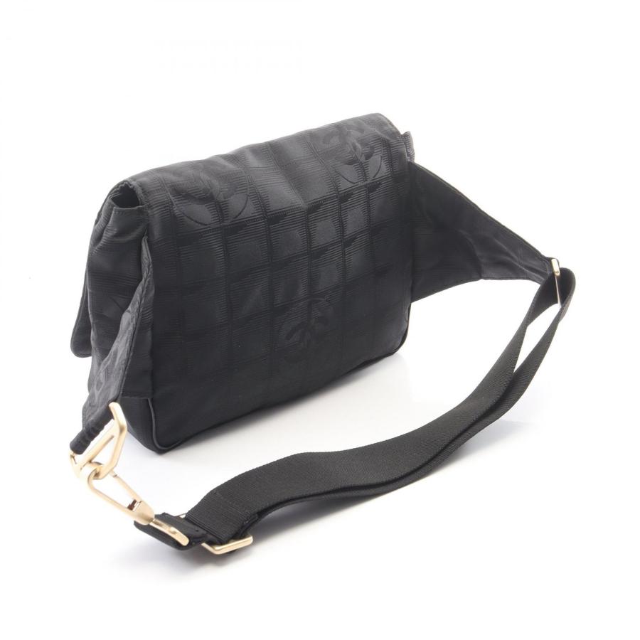 CHANEL（シャネル） ニュートラベルライン ブランドオフ レザー