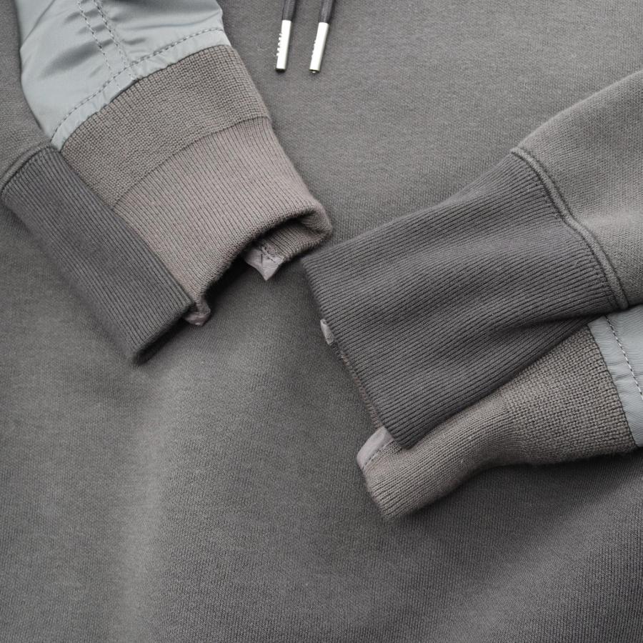 sacai（サカイ） ツイルドッキング ブランドオフ コットン パーカー