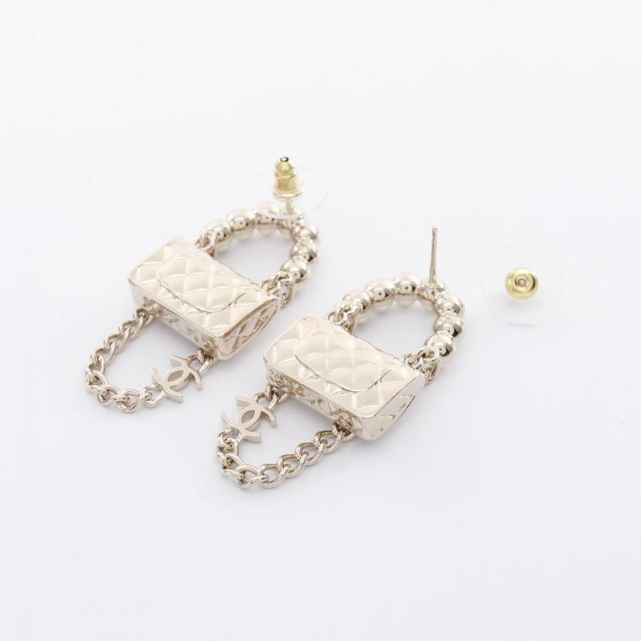 CHANEL シャネル マトラッセバッグモチーフ ブランドオフ GP（ゴールド 