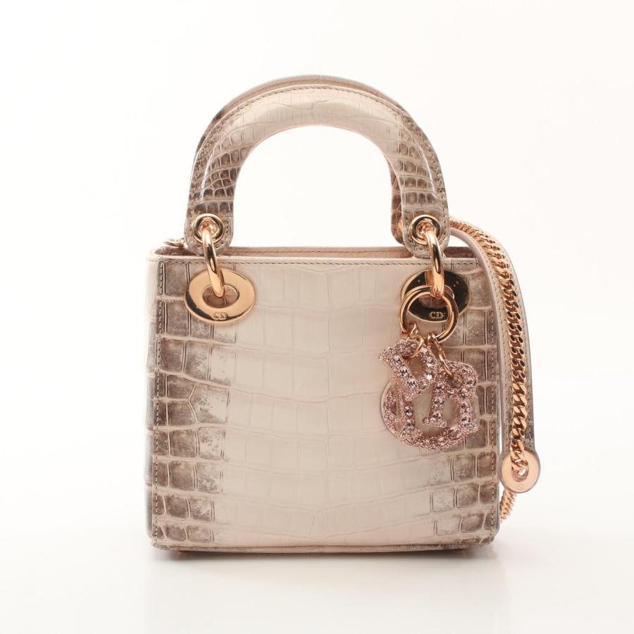 Dior バッグ ハラコ素材？ 美品です ディオール ブックトート”の新作はラフィア素材 手仕事のクロシェ編み