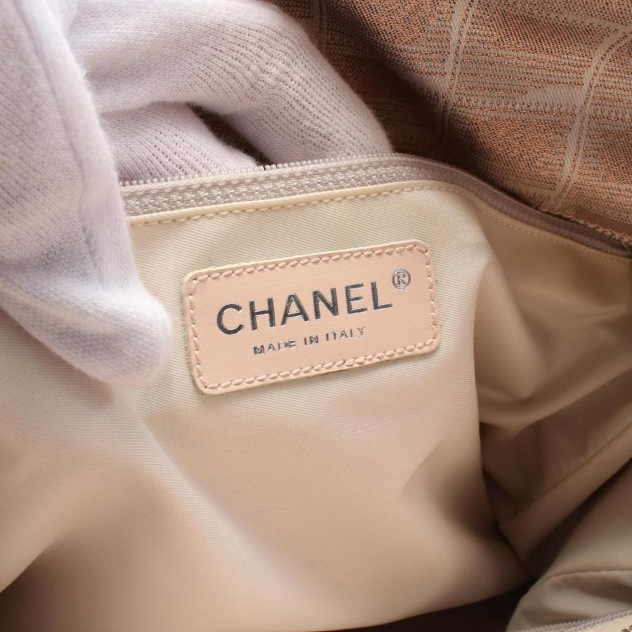 CHANEL（シャネル） ニュートラベルラインGM ブランドオフ レザー
