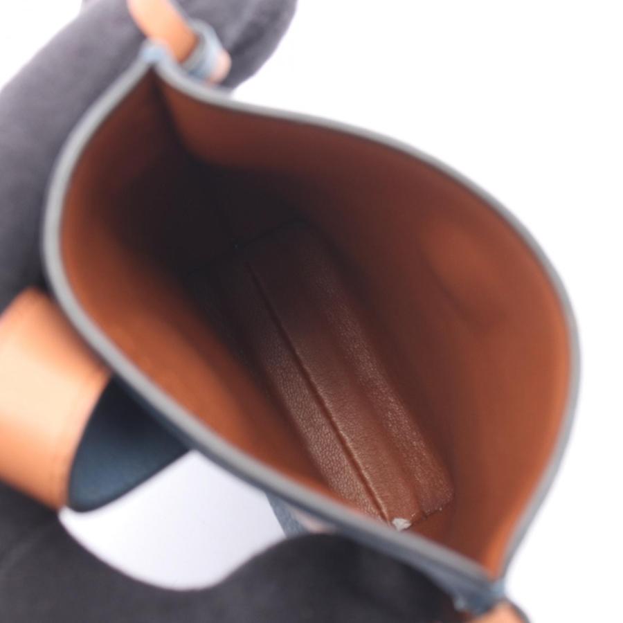 LOEWE（ロエベ） ゲート ポケット ブランドオフ レザー ショルダー