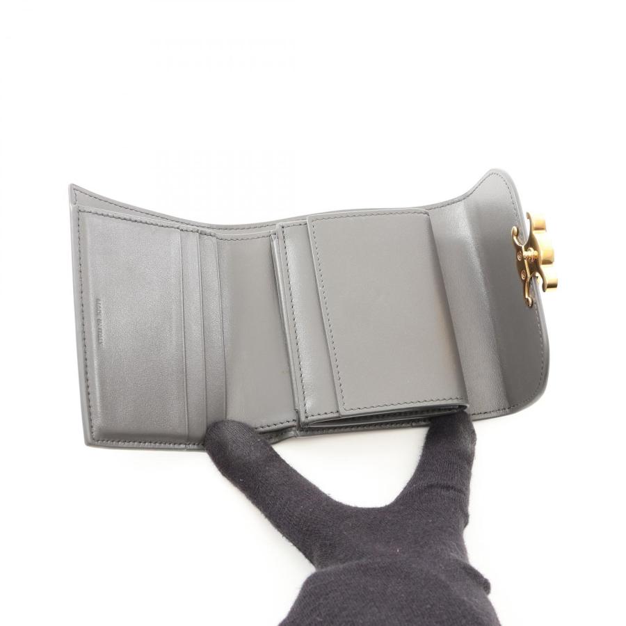 CELINE（セリーヌ） トリオンフ ブランドオフ レザー 三つ折り財布