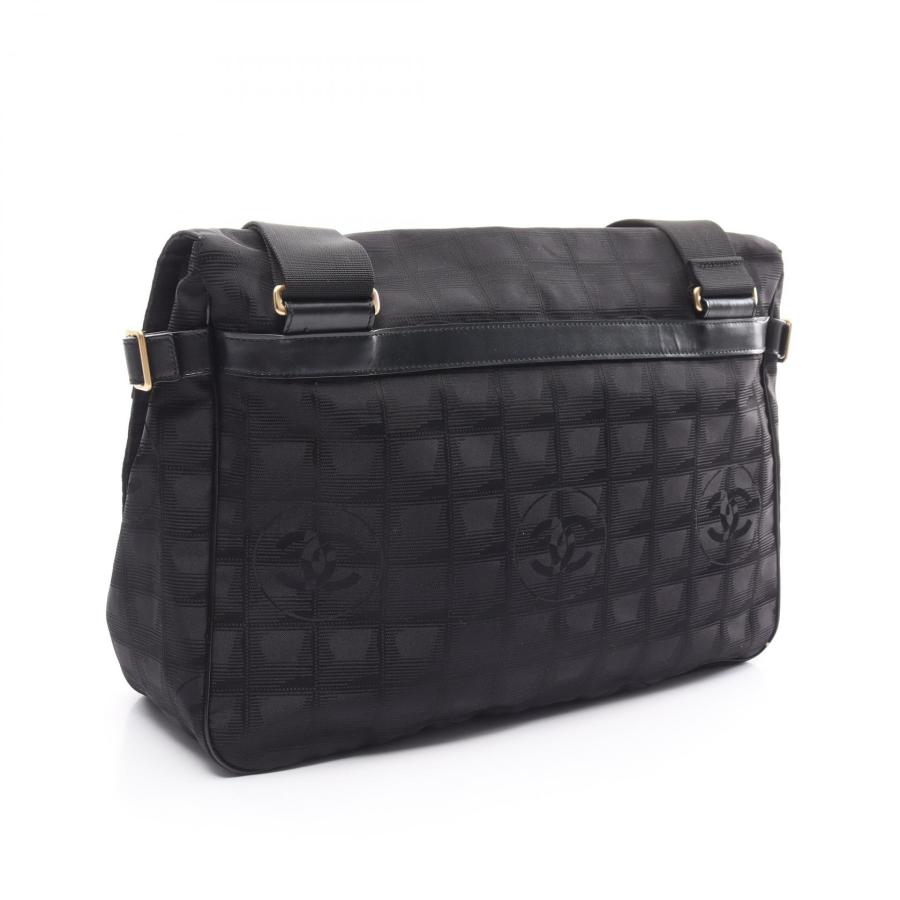 CHANEL（シャネル） ニュートラベルライン ブランドオフ レザー