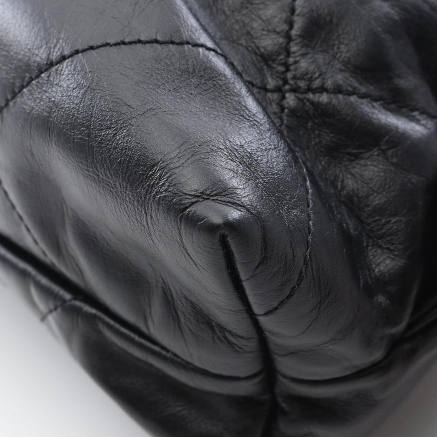 CHANEL（シャネル） 22 ラージ ブランドオフ レザー リュックサック