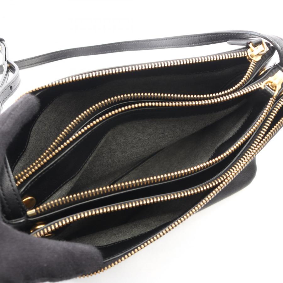 CELINE（セリーヌ） TRIO LARGE トリオ ラージ ブランドオフ レザー