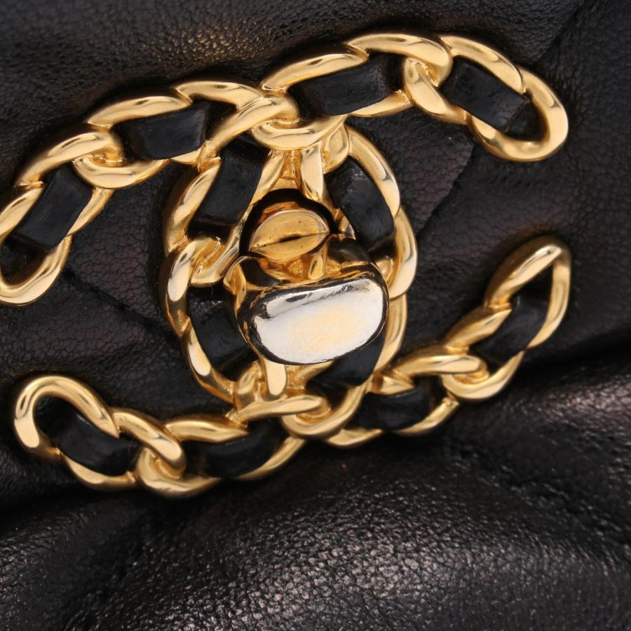 CHANEL（シャネル） 19 ディズヌフ マトラッセ ブランドオフ レザー