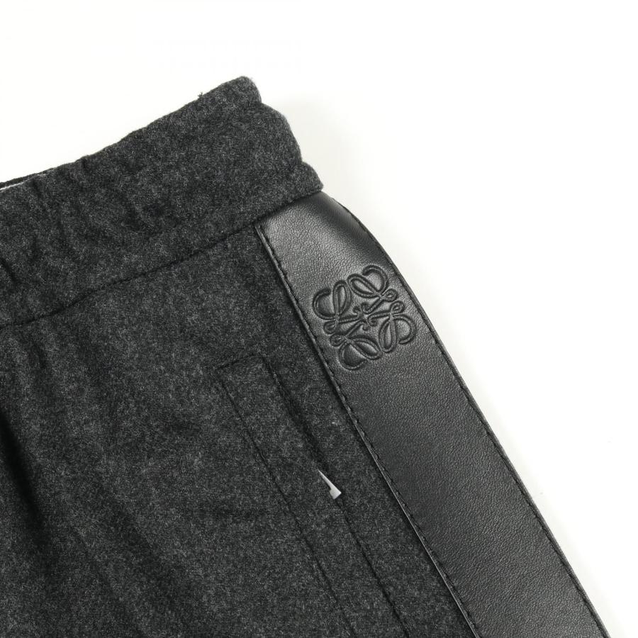 ロエベ LOEWE TRACKSUIT TROUSERS パンツ グレー ブラック パンツ 衣料品 ボトムス ウール メンズ グレー系 / ブラック系 【中古】 LOEWE（ロエベ） TRACKSUIT TROUSERS パンツ グレー ブラック ブランド