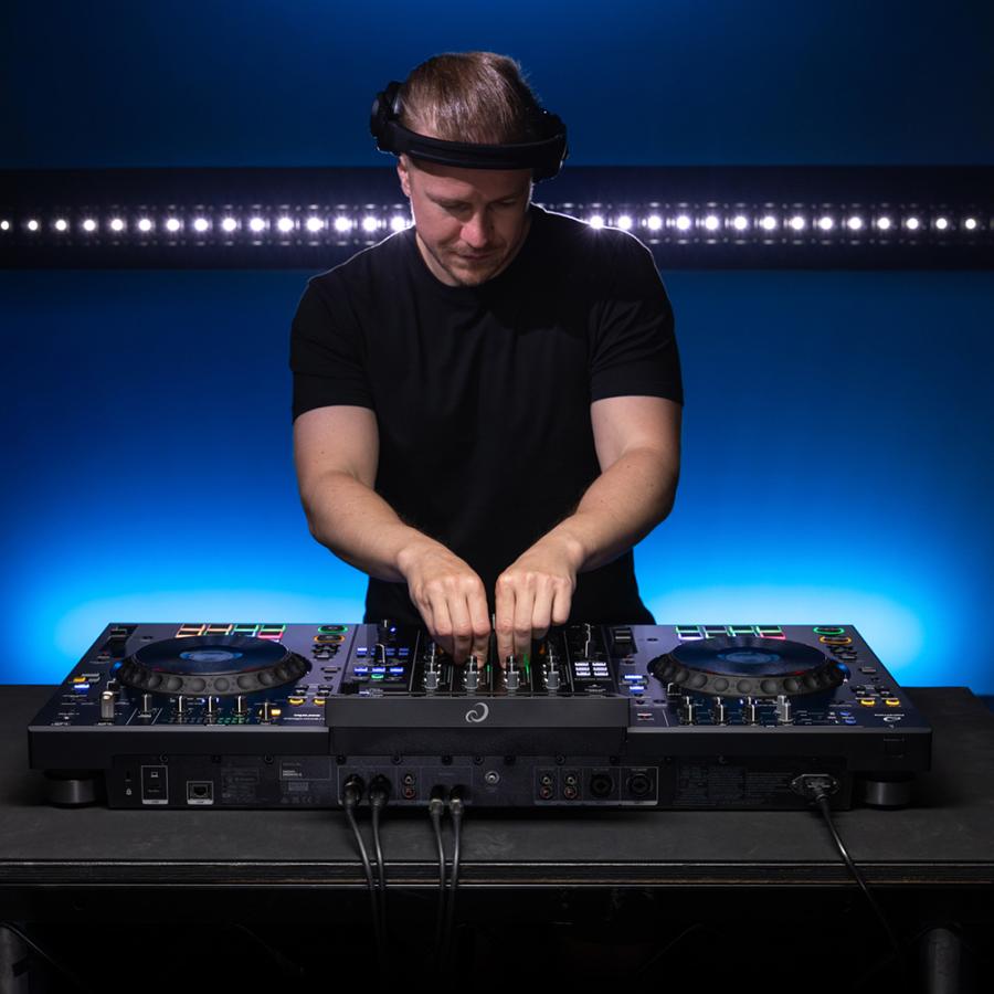 AlphaTheta オールインワンDJシステム XDJ-AZ + ダストカバー AlphaTheta オールインワンDJシステム XDJ-AZ + ダストカバー