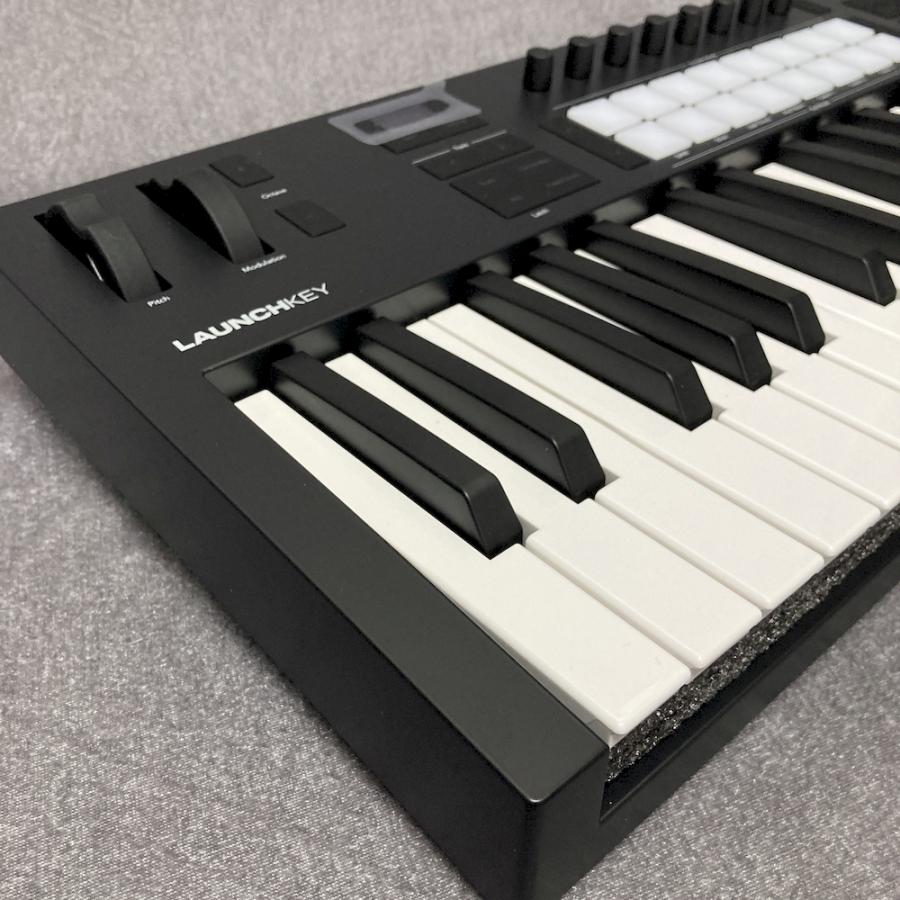 NOVATION Launchkey 37 MK4 MIDIキーボード 送料無料 NOVATION Launchkey 37 MK4 USB-MIDIキーボード 送料無料