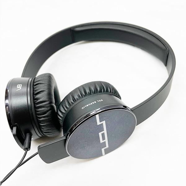 アウトレット品》SOL REPUBLIC オンイヤーヘッドホン TRACKS V8 + 限定