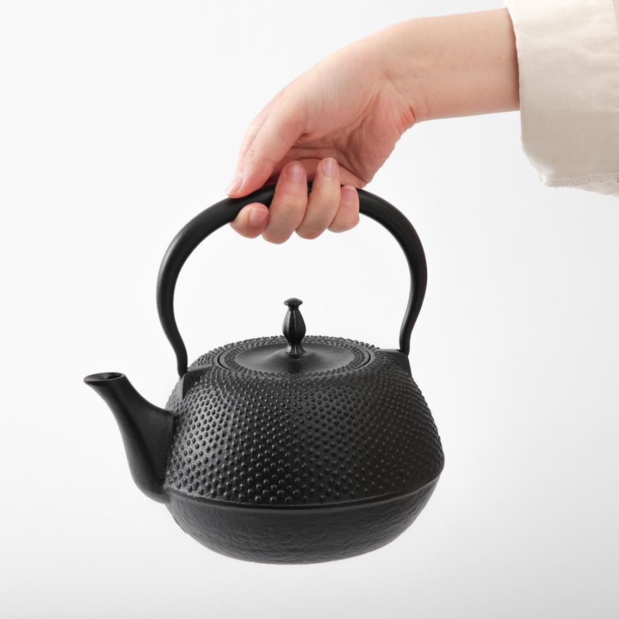 鉄瓶 敷板名入れ無料 南部鉄器 丸南部あられ 1.2L MT-214 白湯 鉄瓶 敷板名入れ無料 南部鉄器 丸南部あられ 1.2L MT-214 白湯