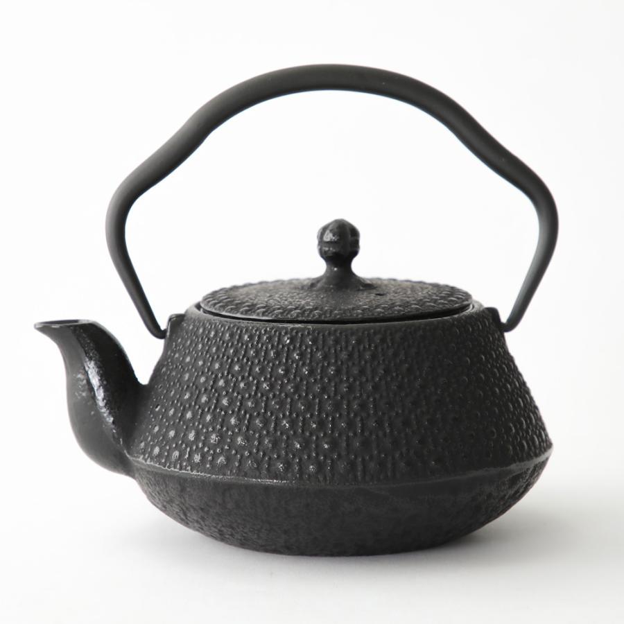 鉄瓶 鉄急須 南部鉄器 腰張型亀甲アラレ 0.5L 及甚 白湯 日本製 鉄分