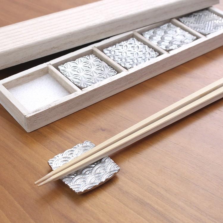箸置き 錫 高級 桐箱入り 吉祥紋様 5個セット : 京都匙亀 - 通販 箸置き 錫 高級 桐箱入り 吉祥紋様 5個セット : 京都匙亀 - 通販