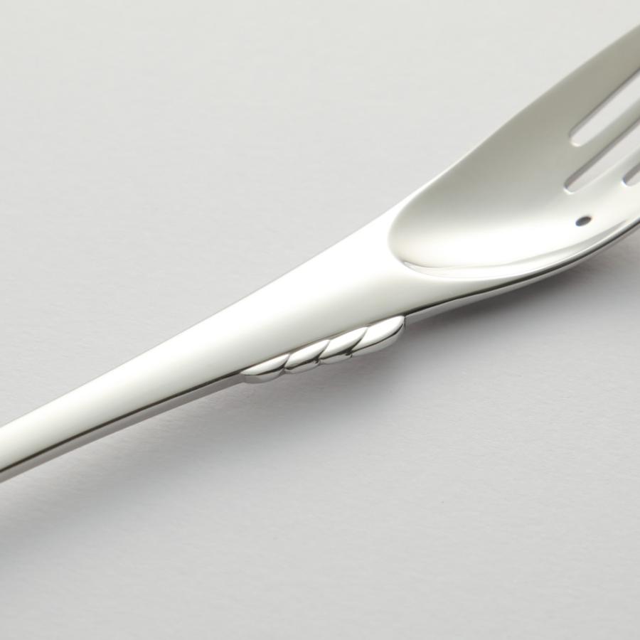 純銀　スズラン透かし　シーフード　フォーク 純銀 スズラン透かし シーフード フォーク - メルカリ