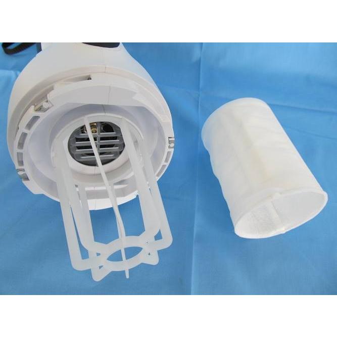 マキタ（makita） 充電式クリーナー 14.4V ＜CL141FDZW＞家庭用掃除機