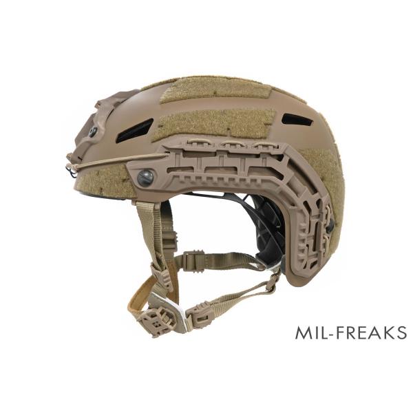 FMA REVISIONタイプ CAIMAN ハイブリッド ヘルメットシステム