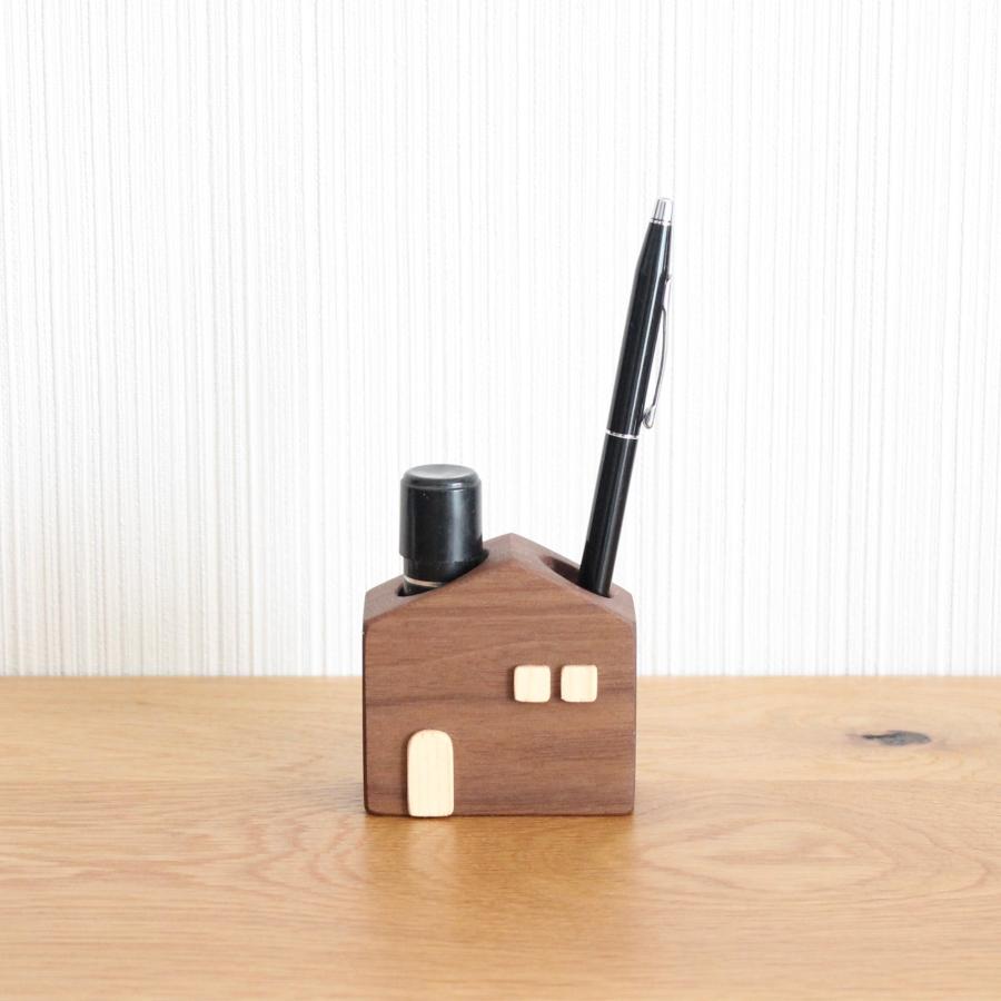 かわいい木のお家 印鑑・ペンスタンド (ウォールナット) おしゃれ ナチュラル 木製 ペン立て 玄関・デスク・ギフトに人気 |  | 03