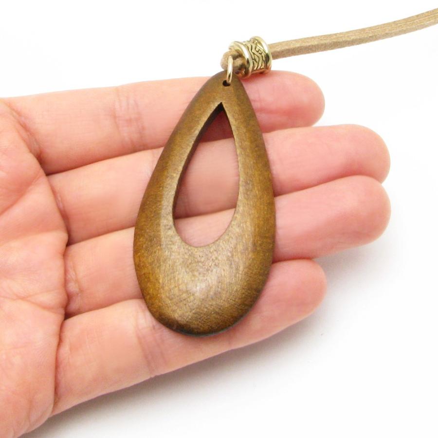 涙型ネックレス 楽天市場】ネックレス ドロップ しずく型 涙型 ジルコニア 金属