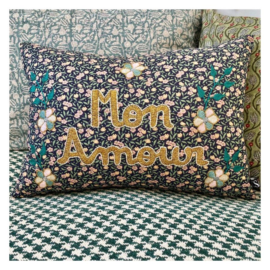 CSAO PARIS Mon Amour 刺繍 メッセージ クッション ボタニカルフラワー 愛 花 葉 フランス mfta 手刺繍 インテリア ...