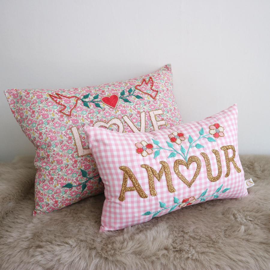CSAO PARIS ミニクッション 刺繍 メッセージ クッション AMOUR 愛 花 