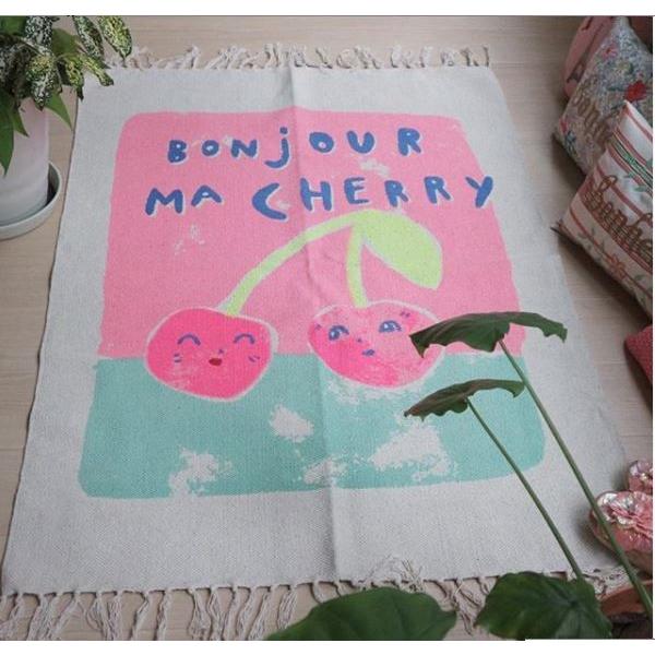 フランス ビリーブラッシュ コラボ チェリー コットン プリント ラグ カーペット Billieblush x Monoprix キッズルーム 子供部屋 さくらんぼ ピンク | 