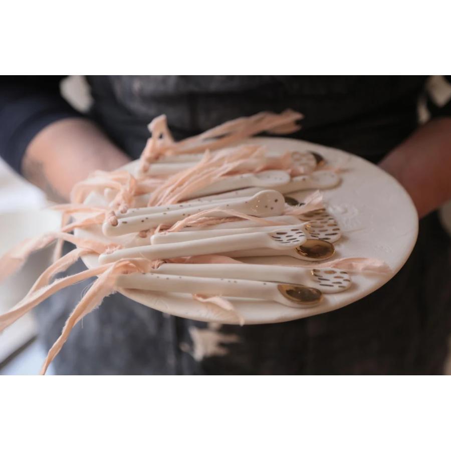 Myriam Ait Amar Ceramic Cute Spoons A 磁器 ゴールド リボン スプーン フレンチ フランス ハンドメイド インテリア パウダーピンク マドラー |  | 06