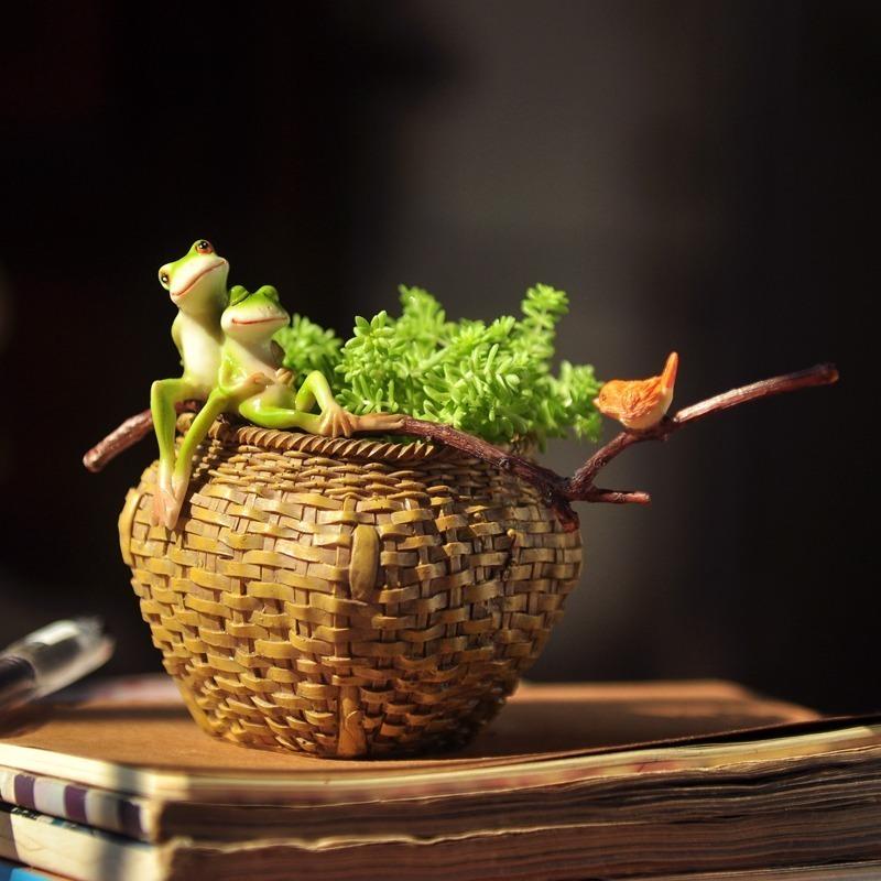 ミニ プランター 蛙 可愛い 植木鉢 多肉 植物 カエル 鳥 小物 インテリア ガーデン 庭 バスケット 飾り 緑 リビング 玄関