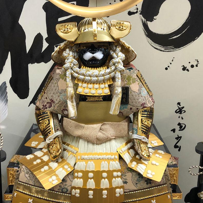 甲冑師 翠鳳作 黄金伊達政宗公之鎧 陣羽織付 五月節句 五月人形 甲冑師 翠鳳作 黄金伊達政宗公之鎧 陣羽織付 五月節句 五月人形
