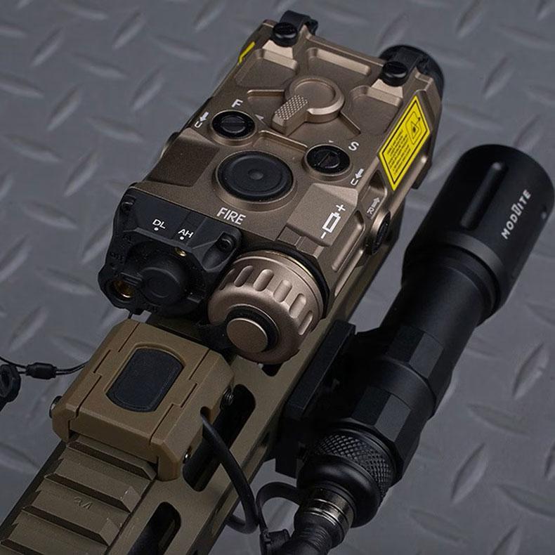 Modliteタイプ リモートスイッチ SFライト 3.5mmプラグ M-LOK ピカティニーレイル対応 Black Tan メール便可 ...