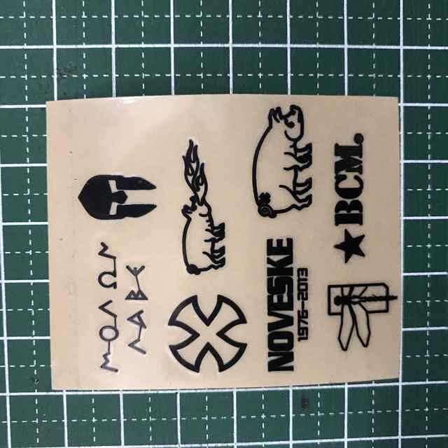 ニディガのスタッフほん+ステッカー グッズ-ステッカー】NEEDY