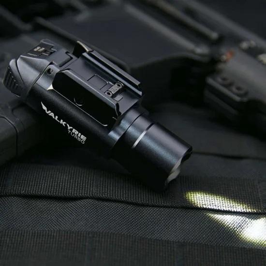 な*こ様 【美品】OLIGHT Valkyrie Turbo LEPタクティカル OLIGHT Valkyrie Turbo LEP ライト ピカティニーレール対応 送料無料