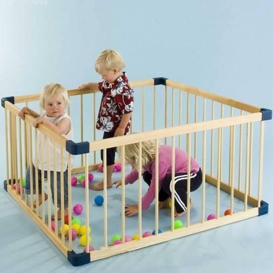 ベビーサークル 木製 折りたたみ 扉 日本育児 ドア付き 扉付き おしゃれ 赤ちゃん ベビー キッズ フェンス ベビー用品 男の子 女の子 四角形 子供用 組み立て式 ギフト