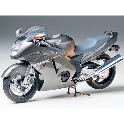 湊 タミヤ（TAMIYA） CBR1100XX 1/12バイク 14070 プラモデル : みなと