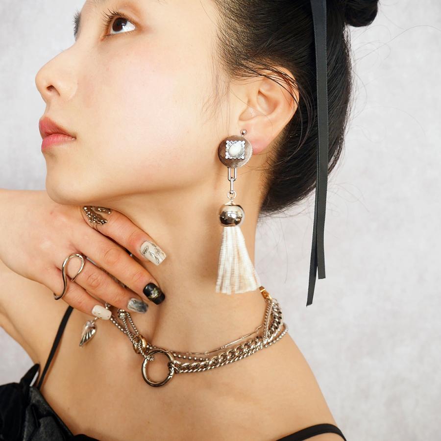 amplis・アンプリス king tassel pierce -Beige- / ピアス タッセル | amplis | 02