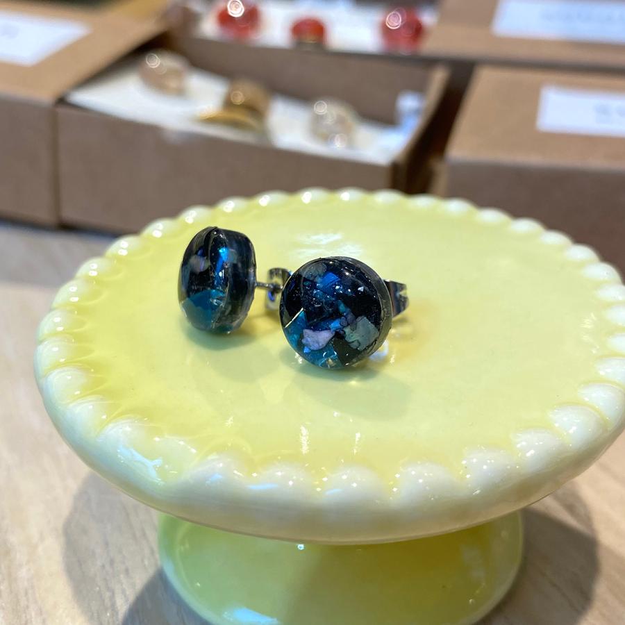 sobolon・そぼろん　circle ピアス 1点物  /  サージカルステンレス 海洋プラスチック エシカルジュエリー Pierced Earrings 長方形 |  | 01