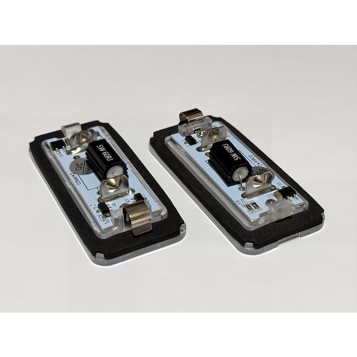 みね商店 フィアット500／LEDライセンスランプ(ナンバー灯) ASSY 交換