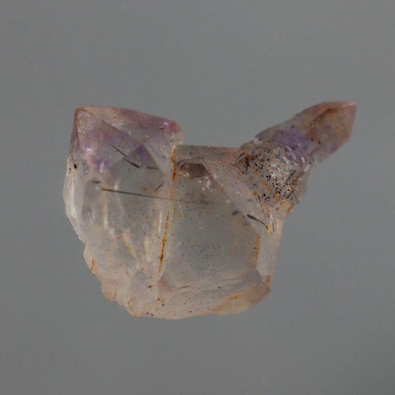 アメシスト 日本式双晶 84度33分 アメジスト Ajlt0004 ミネルラ 通販 Yahoo ショッピング