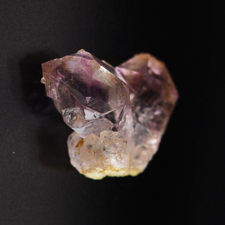 アメシスト 日本式双晶 84度33分 透明感 アメジスト Ajlt0006 ミネルラ 通販 Yahoo ショッピング