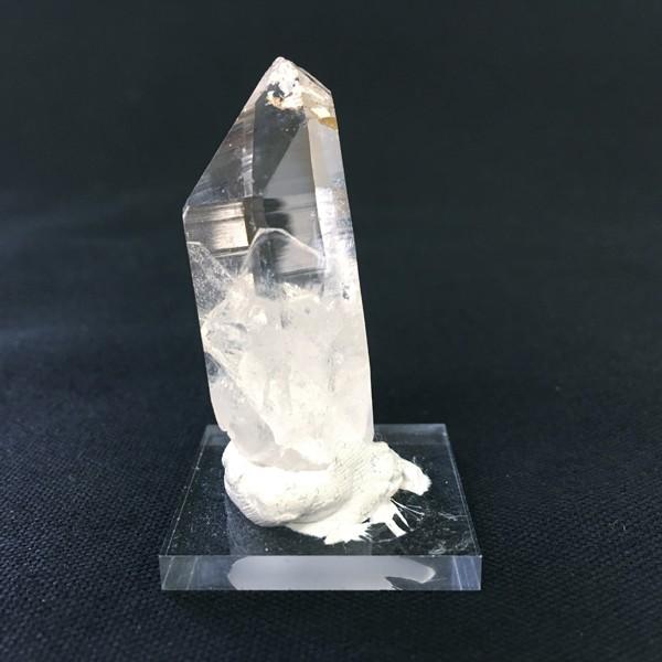 イタリア産モンブラン水晶　透明台座付き｜mineral-fossil｜02