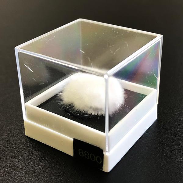 オーケン石 オケナイト（Okenite)直径約16mm コレクションケース