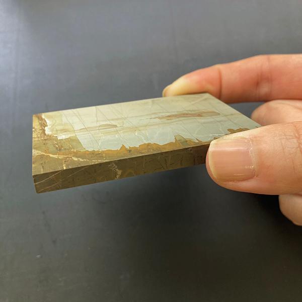 パエジナストーン（約67×47ミリ） : Mineral&Fossil - 通販 - Yahoo