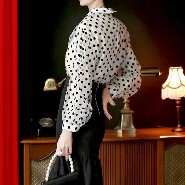 ohga ドットパターン パフスリーブ トップス 新品未使用 セール】透け感×ドットの主役トップス シアー ドットトップス