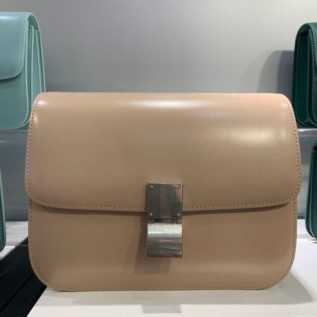 女性のための光沢のある金属製のハンドバッグ クラシックなデザインのフラップ付きの光沢のある金属製ポーチ ヴィンテージスタイル Minimum Minimum レディースファッション Tokyo バッグ a 0004 0002