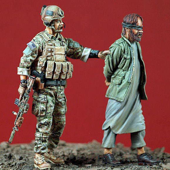現用アメリカ陸軍 スペシャルフォースとタリバンの捕虜 2体入 Special Forces W Captured Taliban 1 35 Abm 3507 Abm 3507 ミニチュアパーク 通販 Yahoo ショッピング