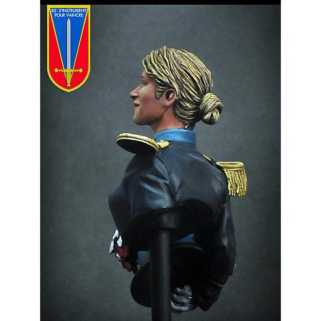 現用フランス軍 サン シール陸軍士官学校 女性士官候補生 バスト 世界の陸軍士官学校シリーズ 4 St Cyr France Military Academy 1 12バスト Dg12b 010 ミニチュアパーク 通販 Yahoo ショッピング