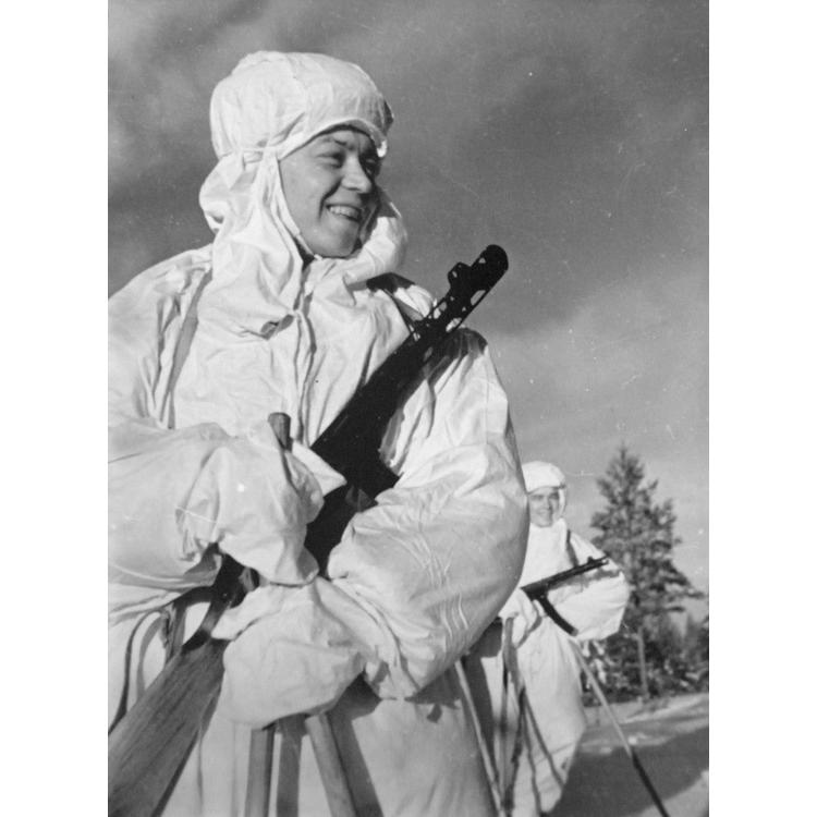代引き手数料無料 ロシア軍 砲兵 1941-43年 冬季（3体入） Soviet artillery crew (Winter 1941-43)  1/35 - arahcoffee.co.id