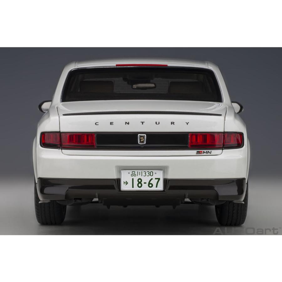 センチュリーホワイト セダン ミニカー ブラックホイール　ジャンク品 センチュリーホワイト セダン ミニカー ブラックホイール ジャンク品