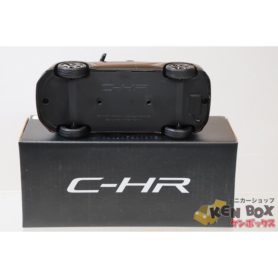 S=1/30 色見本ミニカー TOYOTAトヨタ C-HR(ダークブラウンマイカ