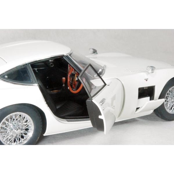 ○ 1/18 トヨタ 〓 2000 GT / ワイヤー スポーク ホィール / ホワイト